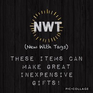🛍 NWT makes great gifts!!!!
